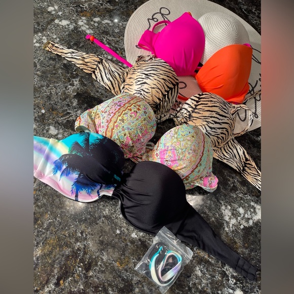 Lot of four Victorias Secret bikini tops all 36C, tops only - Picture 2 of 11